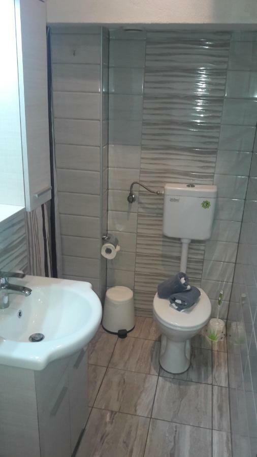 Friends 2 Apartment Peraia  Екстер'єр фото